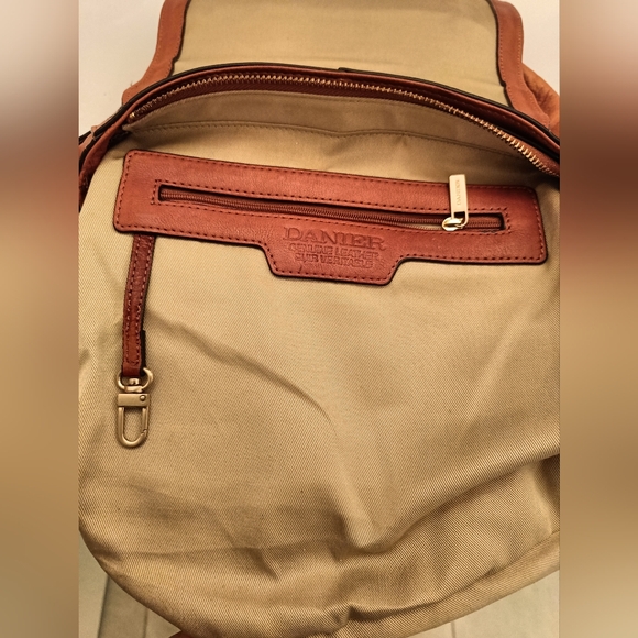👜Danier Vintage Cognac Brown Leather Shoulder Saddle Bag - Picture 10 of 13